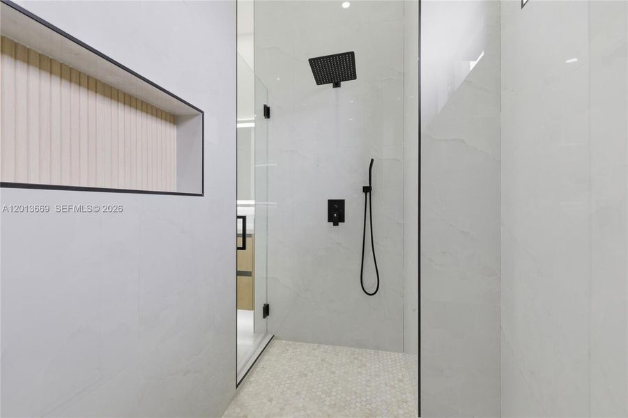 Close-up of interior finishes inside a home in , Cape Coral (Image 15).