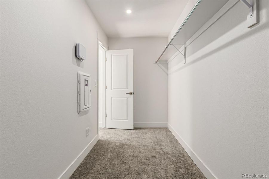 Spacious, unfurnished interior of a new home in Ascent at Inverness, Englewood (Image 14).