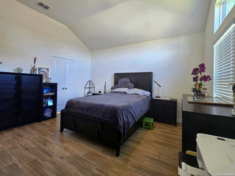 Furnished interior view inside a new home in Homestead, Schertz (Image 30).