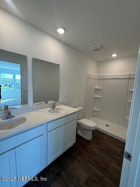 Furnished interior view inside a new home in The Landing, Middleburg (Image 6). Furnished interior view inside a new home in The Landing, Middleburg (Image 6).