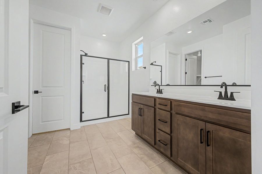 Furnished interior view inside a new home in Bella Vista Farms, San Tan Valley (Image 4).