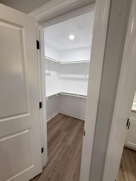 Spacious, unfurnished interior of a new home in , Liberty (Image 7).