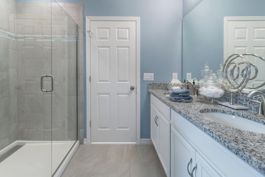 Master Bathroom - Kensington Flex by Landsea Homes