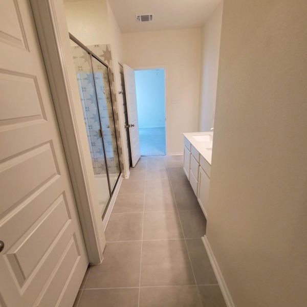 Image 9 of a home in Sonterra - Cool Water. Image 9 of a home in Sonterra - Cool Water.