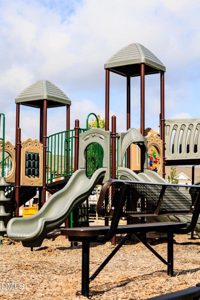 Pool & Playground - Hi-Res-5