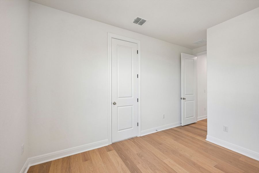 Spacious, unfurnished interior of a new home in Foxfield, Austin (Image 20).