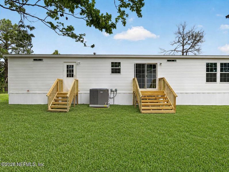 Exterior details and patio area of a home in , Callahan (Image 30).