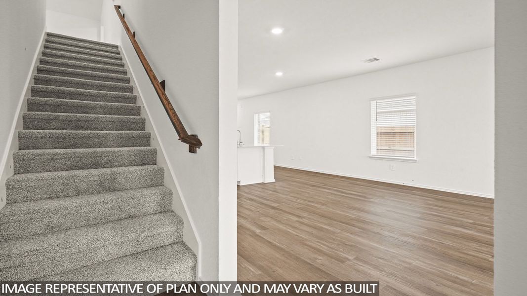 Spacious, unfurnished interior of a new home in Cypress Green, Tomball (Image 26).