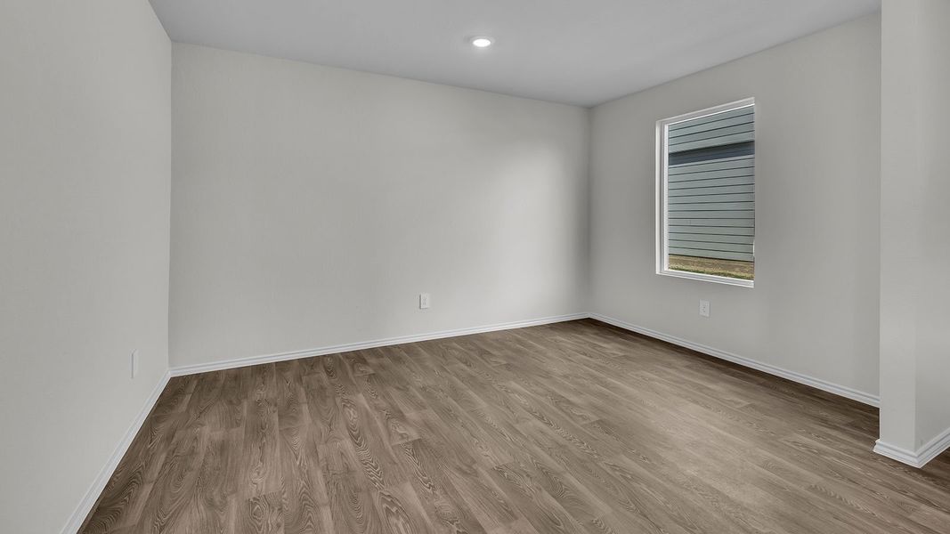 Representative unfurnished interior of a home built from the The Franklin by D.R. Horton in Spring Valley, New Braunfels (Image 20).