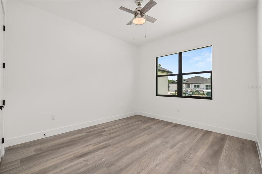Spacious, unfurnished interior of a new home in , Sebring (Image 20).