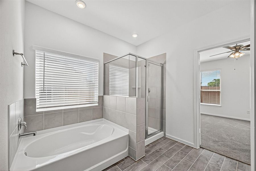 Furnished interior view inside a new home in Rollingbrook Estates, Baytown (Image 8).