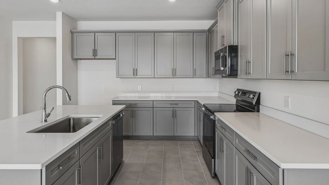 Furnished interior view inside a new home in Ardisia Park, New Smyrna Beach (Image 10).
