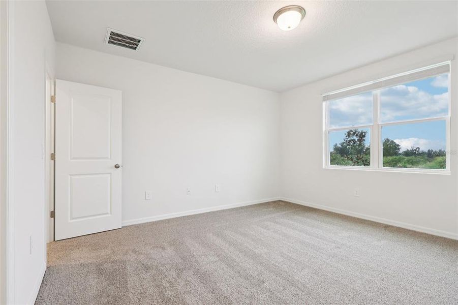 Spacious, unfurnished interior of a new home in Hamilton Bluff - Signature Series, Lake Hamilton (Image 20).