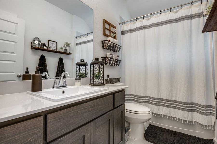 Furnished interior view inside a new home in , Royse City (Image 5).