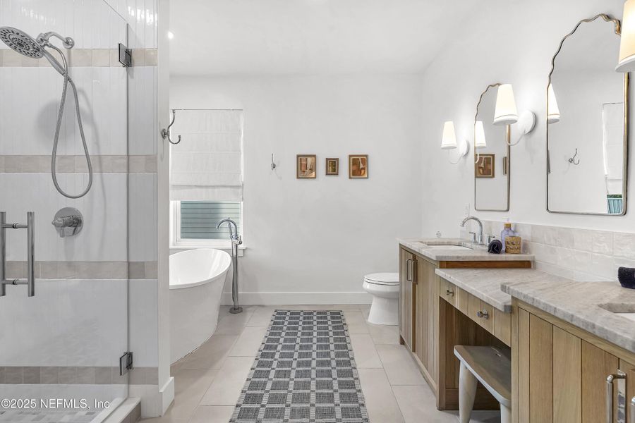 Furnished interior view inside a new home in , St. Augustine (Image 39).