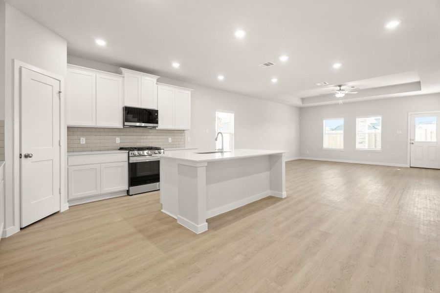 Furnished interior view inside a new home in Martha's Vineyard, Alvin (Image 13).