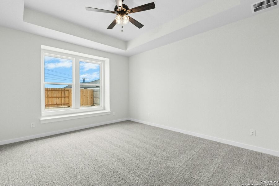 Spacious, unfurnished interior of a new home in Willowbrook, New Braunfels (Image 30).