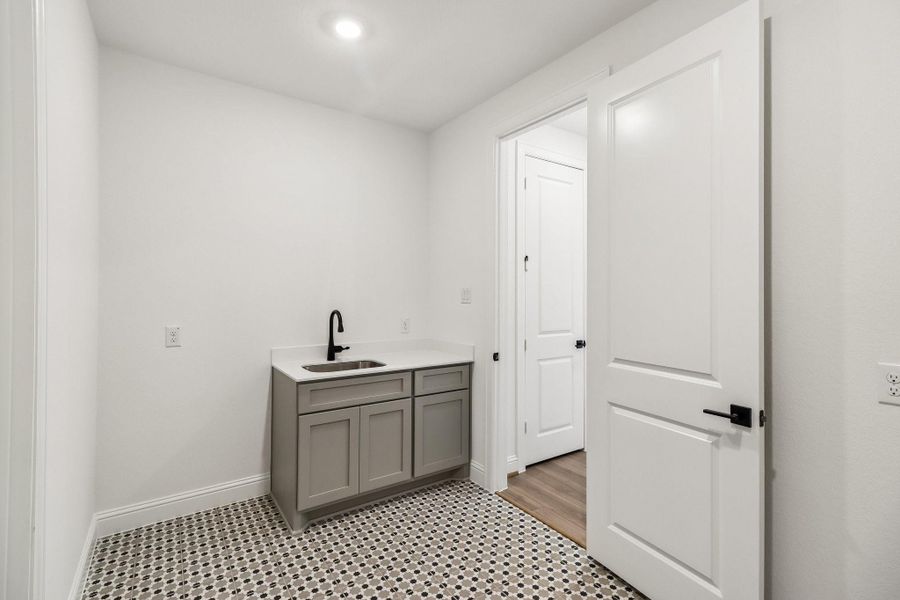 Furnished interior view inside a new home in Woodhavyn 60', Magnolia (Image 5).