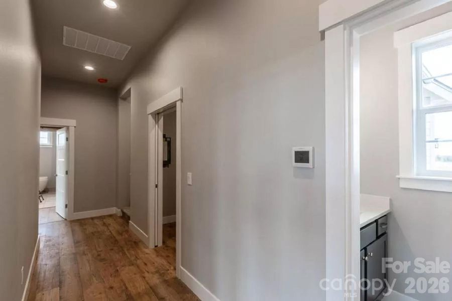 Spacious, unfurnished interior of a new home in , Granite Falls (Image 23).