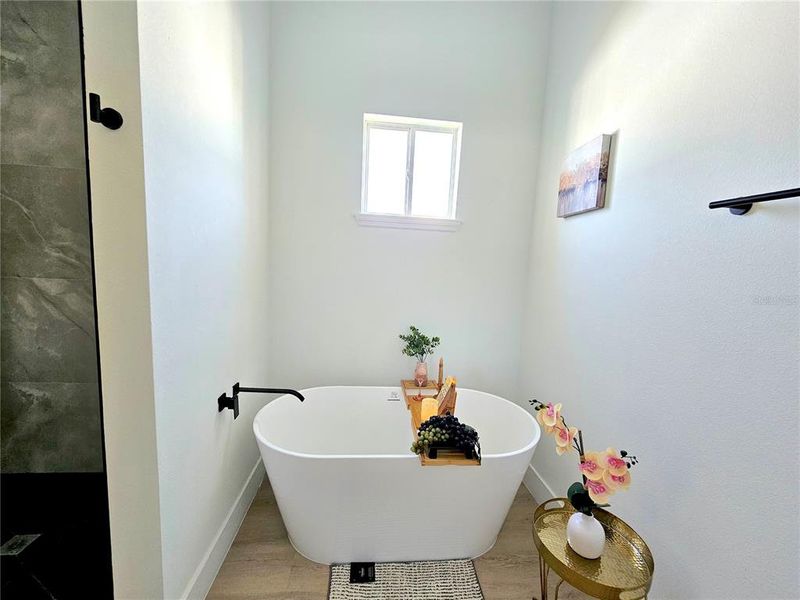 Furnished interior view inside a new home in , Ocala (Image 28).