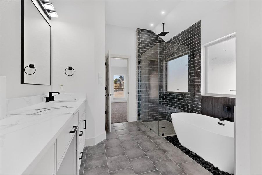 Furnished interior view inside a new home in , Glenn Heights (Image 8).