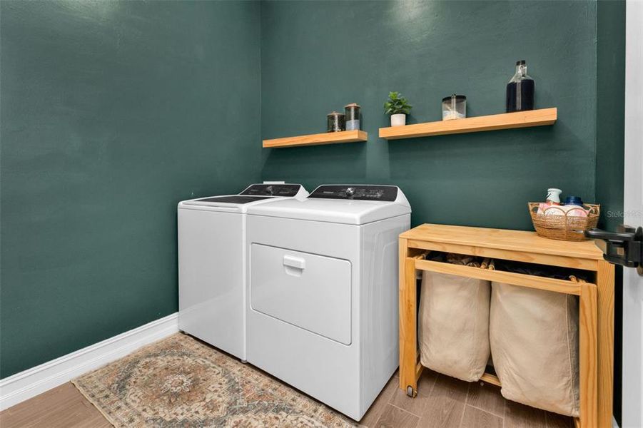 Close-up of interior finishes inside a home in , North Port (Image 21). Close-up of interior finishes inside a home in , North Port (Image 21).