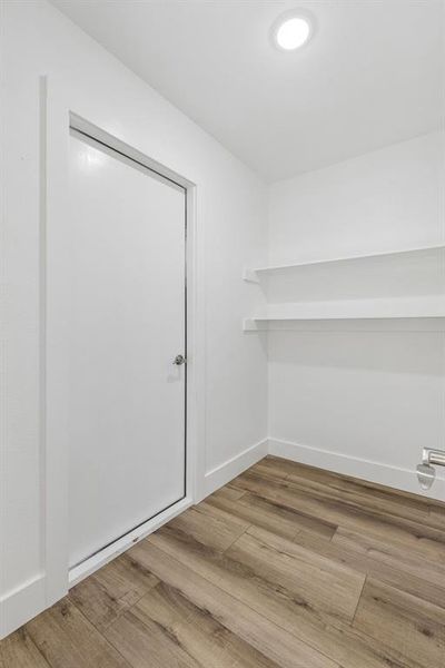 Spacious, unfurnished interior of a new home in , Rowlett (Image 16). Spacious, unfurnished interior of a new home in , Rowlett (Image 16).