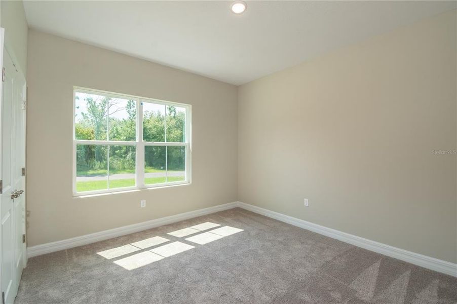 Spacious, unfurnished interior of a new home in , Citrus Springs (Image 15).