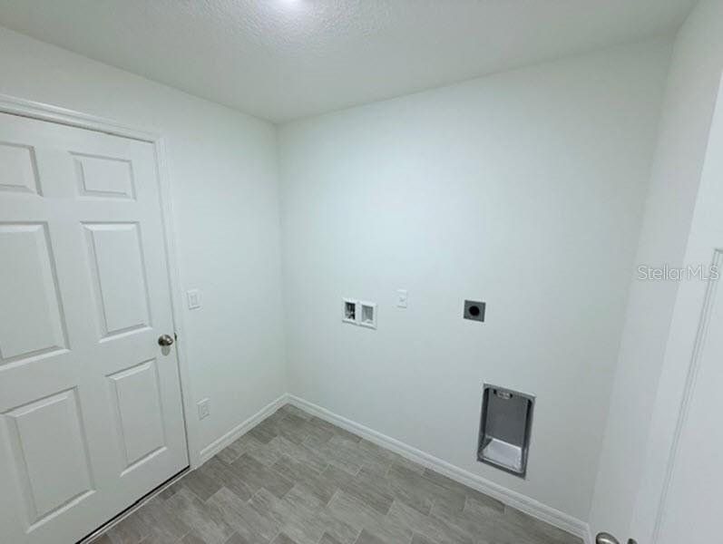 Spacious, unfurnished interior of a new home in , Palm Coast (Image 7).