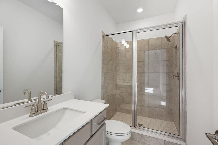 Furnished interior view inside a new home in Auburn Glen, Dacula (Image 23).