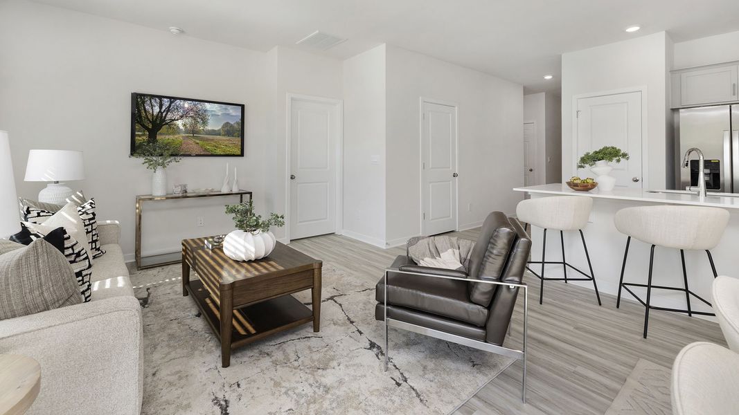 Representative furnished interior of a home built from the Freeport by D.R. Horton in Stanton, Richburg (Image 10).