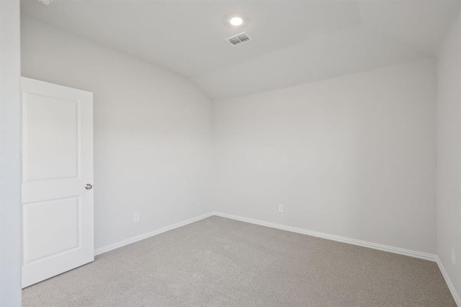 Spacious, unfurnished interior of a new home in River Ridge, Crandall (Image 38). Spacious, unfurnished interior of a new home in River Ridge, Crandall (Image 38).