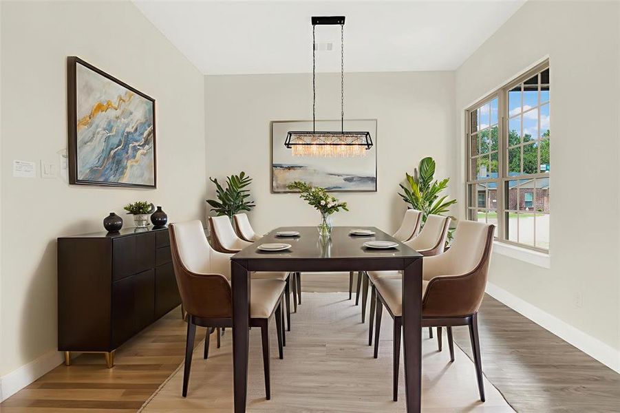 Dining - virtually staged