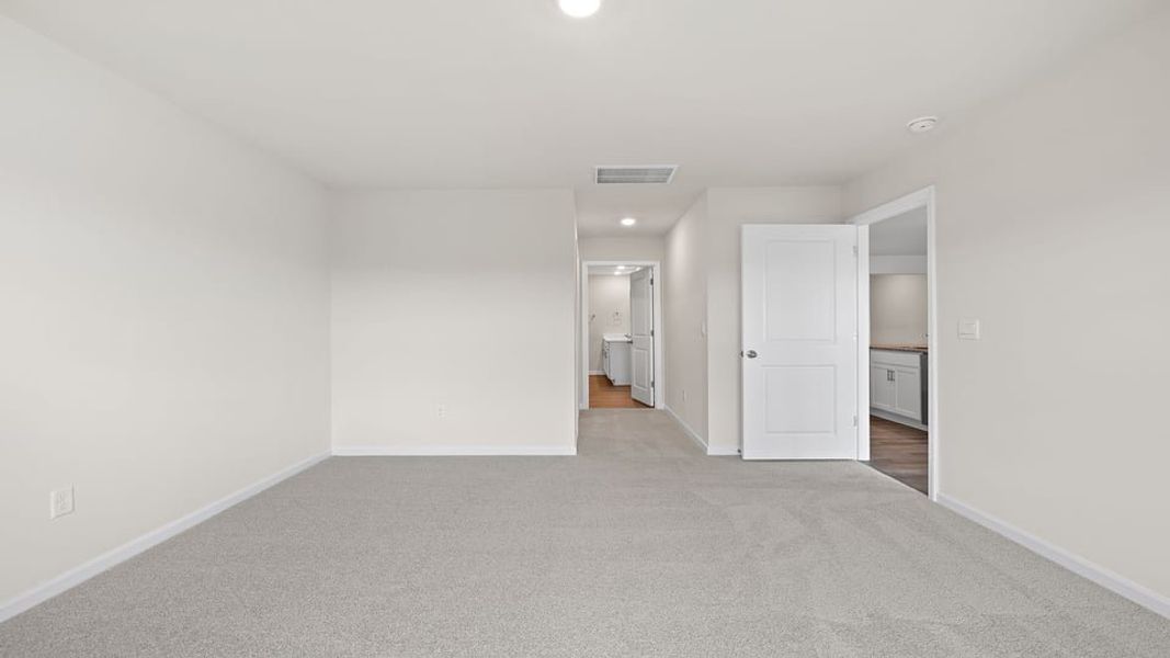 Spacious, unfurnished interior of a new home in Lakestone, Woodruff (Image 22). Spacious, unfurnished interior of a new home in Lakestone, Woodruff (Image 22).