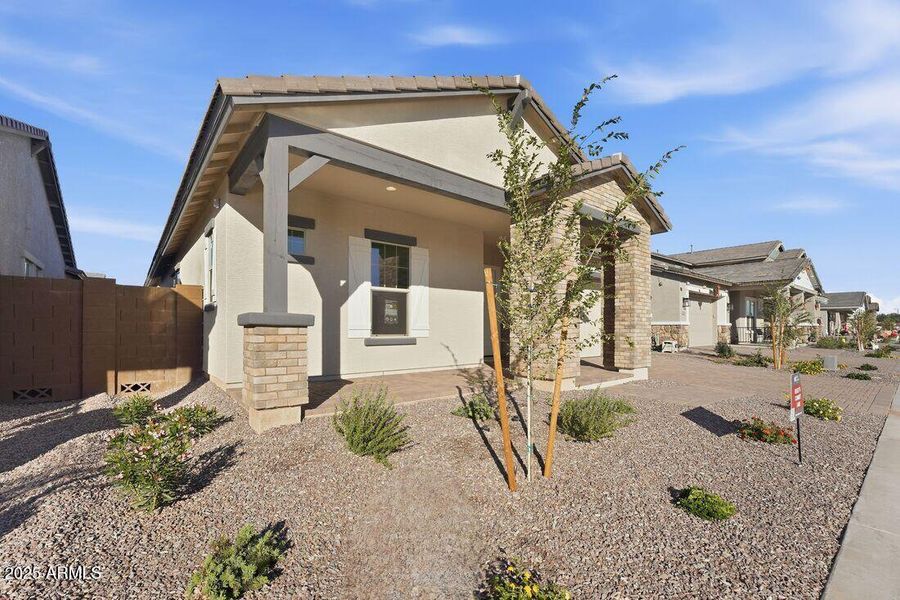 hj-az-phoenix-ellsworth-ranch-landmark-c