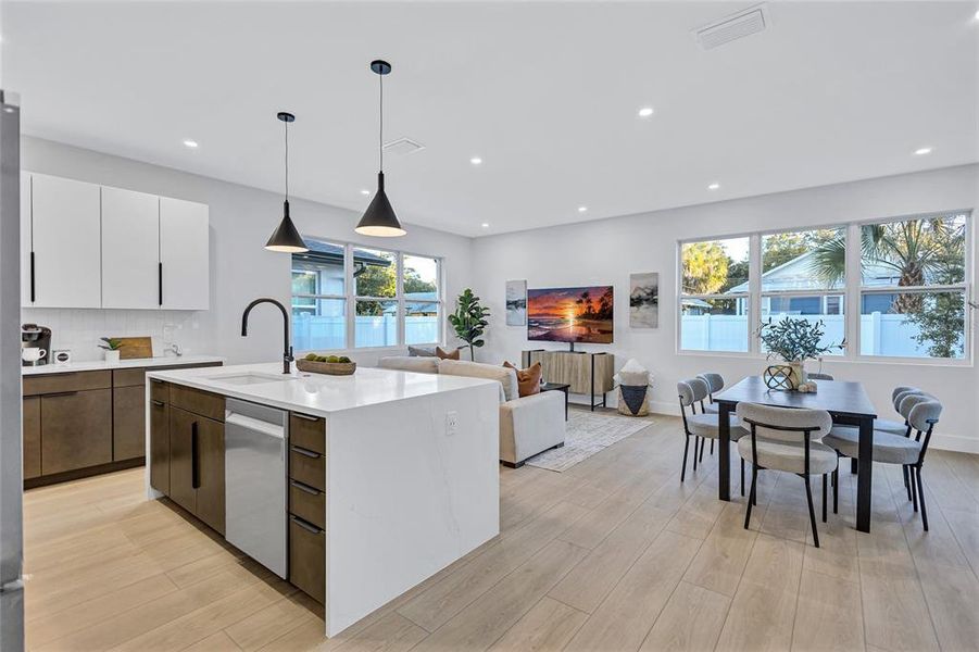 Furnished interior view inside a new home in , Gulfport (Image 9).