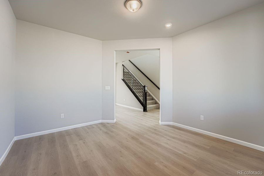 Spacious, unfurnished interior of a new home in Wolf Creek Run, Strasburg (Image 23).