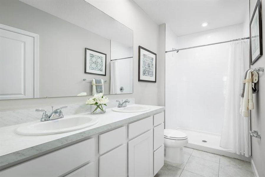 Representative furnished interior of a home built from the Multi-Gen Winterhaven by Ryan Homes in Hammock Oaks, Lady Lake (Image 11).