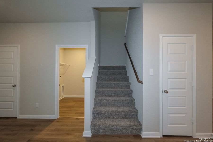 Spacious, unfurnished interior of a new home in Paloma Park, Converse (Image 24).