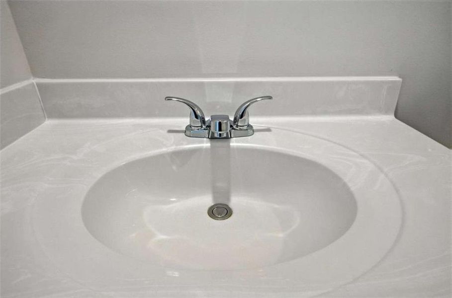 Close-up of interior finishes inside a home in Creekside Landing, Dallas (Image 11).