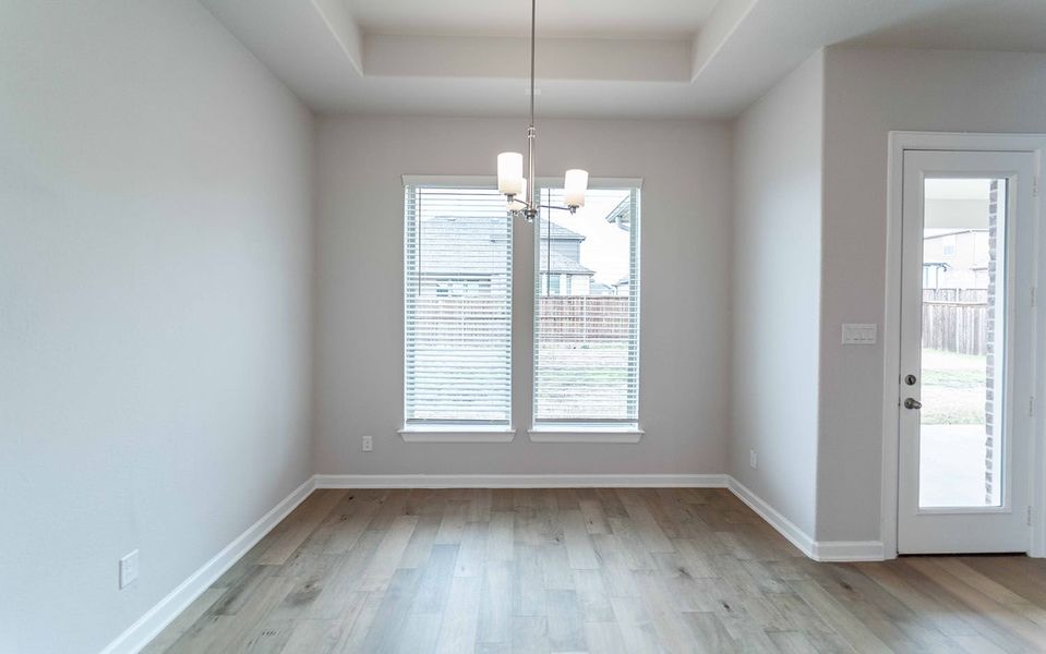 Spacious, unfurnished interior of a new home in Sonoma Verde, Rockwall (Image 16).