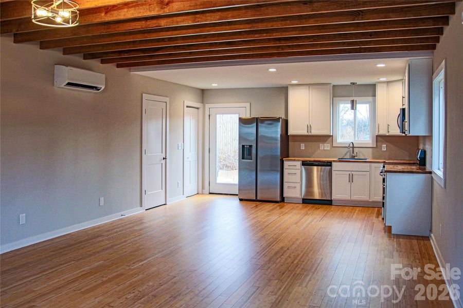 Spacious, unfurnished interior of a new home in , Asheville (Image 25).