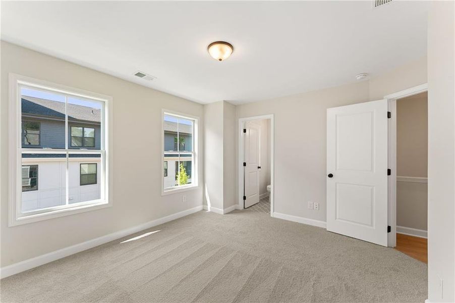 Spacious, unfurnished interior of a new home in Townes at South Main, Kennesaw (Image 26).