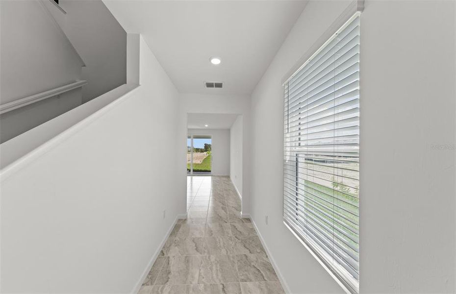Spacious, unfurnished interior of a new home in Lakespur Wellen Park, Venice (Image 14). Spacious, unfurnished interior of a new home in Lakespur Wellen Park, Venice (Image 14).