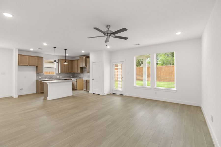 Wise Floorplan Representative Photography* Wise Floorplan Representative Photography*