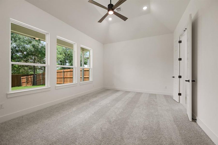 Spacious, unfurnished interior of a new home in Parks of Aledo, Aledo (Image 29). Spacious, unfurnished interior of a new home in Parks of Aledo, Aledo (Image 29).