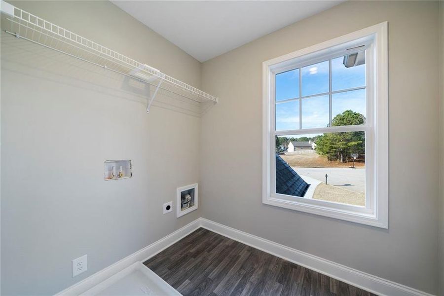 Spacious, unfurnished interior of a new home in Benson Estates, Dallas (Image 15). Spacious, unfurnished interior of a new home in Benson Estates, Dallas (Image 15).