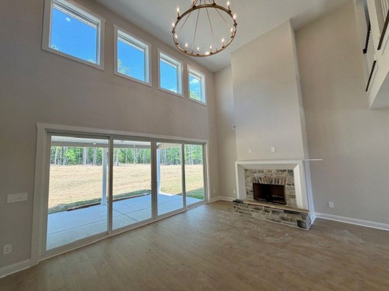 Spacious, unfurnished interior of a new home in Lakefield, Palmetto (Image 12).