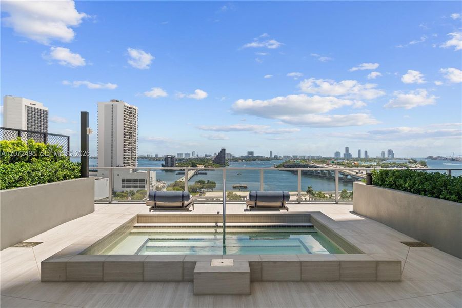Condo located in Miami, FL showcasing its design and architecture (Image 32). Condo located in Miami, FL showcasing its design and architecture (Image 32).