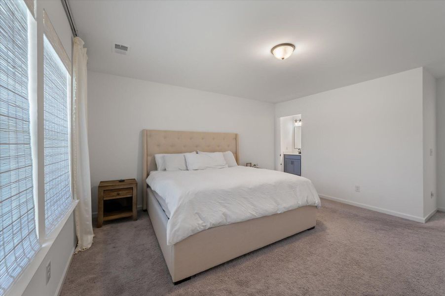 Furnished interior view inside a new home in , Charleston (Image 15).